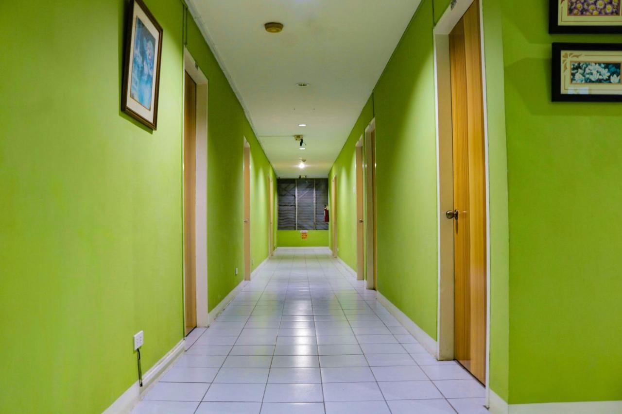 Reddoorz @ Junquera Extension Cebu Exterior photo