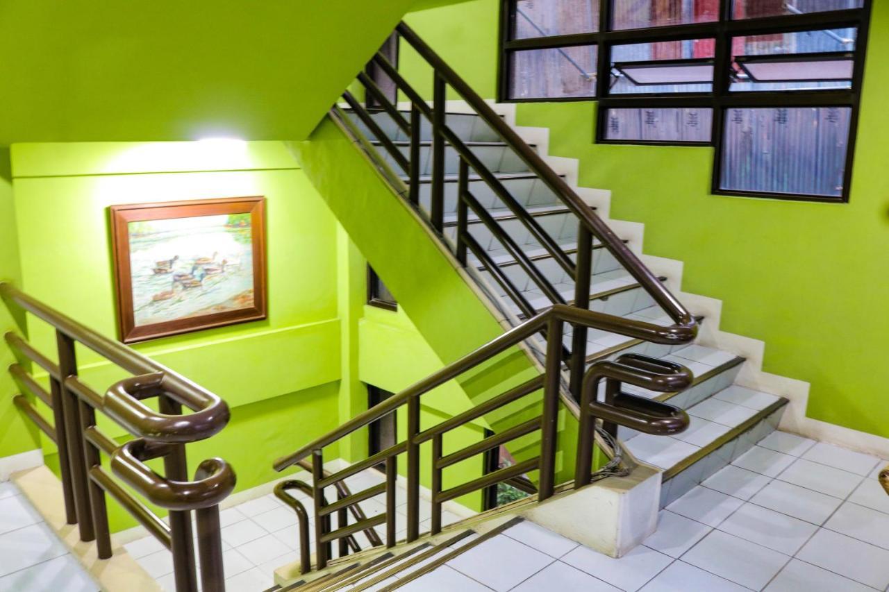 Reddoorz @ Junquera Extension Cebu Exterior photo